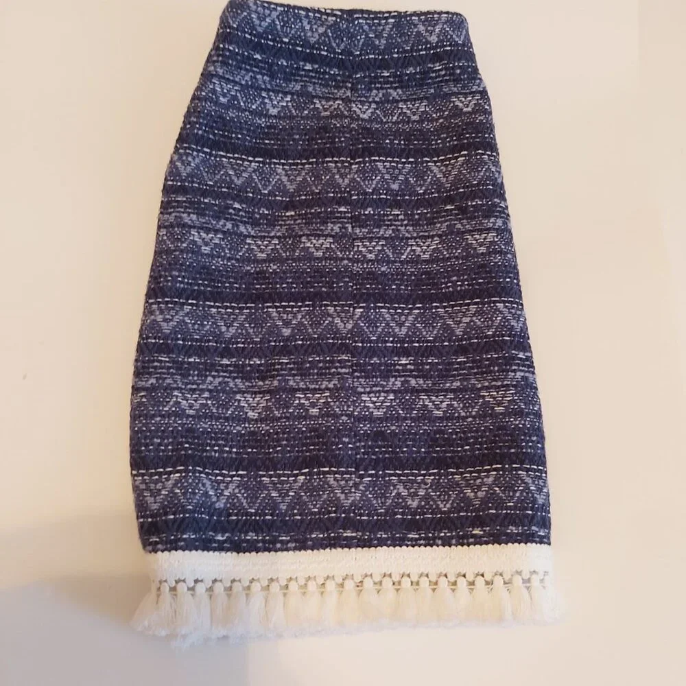 SKIRT MICHAEL KORS LABEL. DARK BLUE. WHITE FRINGE AT HEM. NEW/NO TAGS.  SIZE 6 - Picture 4 of 7